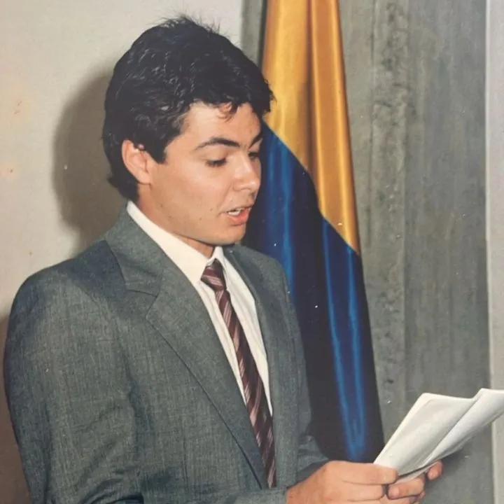 Alejandro Gaviria Uribe joven