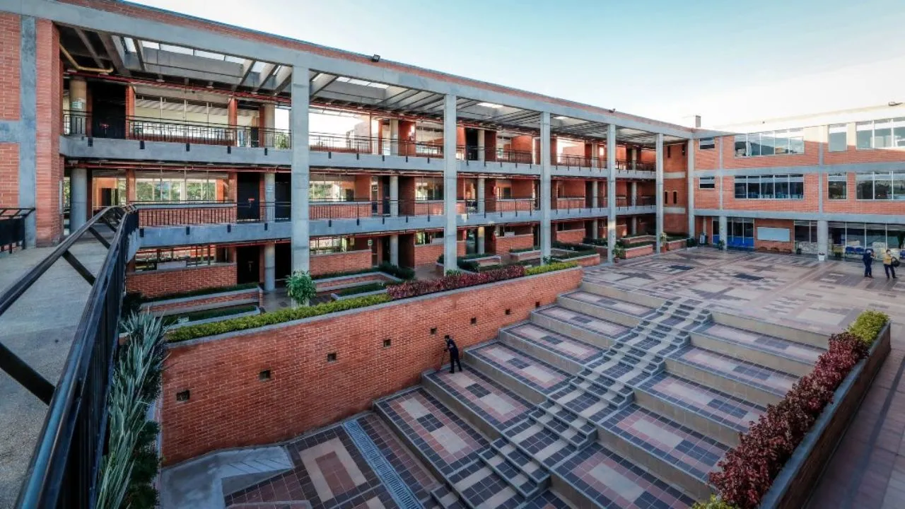 Colegios públicos Colombia