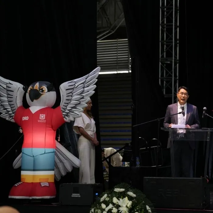 embajador de la República Popular China en Colombia, Zhu Jingyang