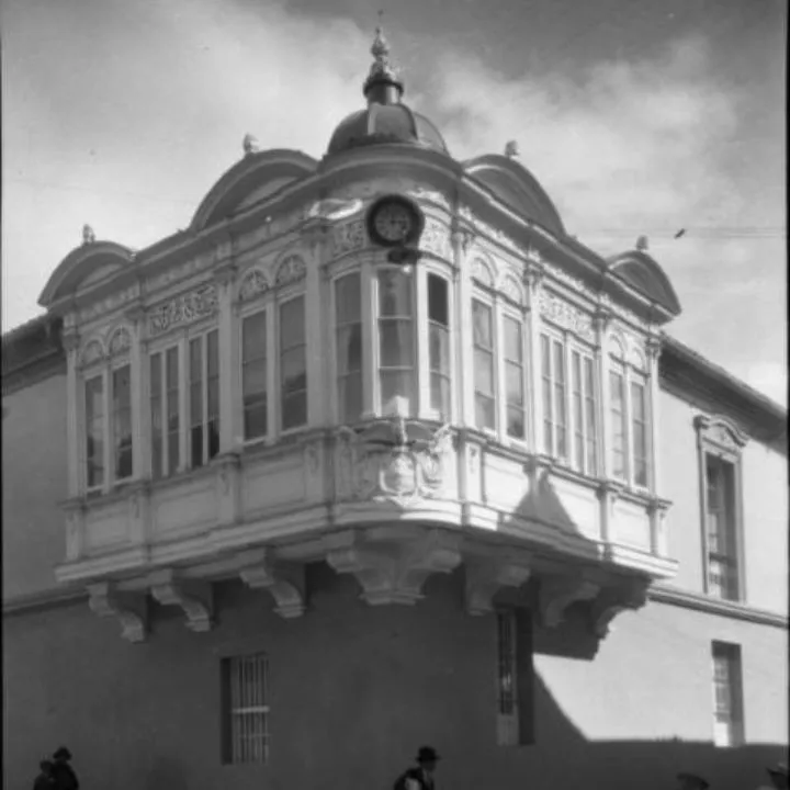 Extintos gabinetes del Palacio San Carlos - Gaston Lelarge