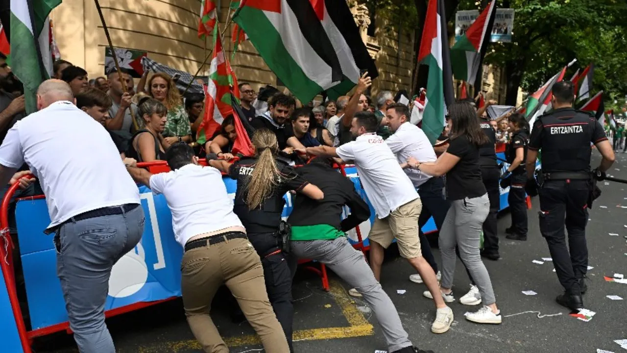 Manifestantes propalestinos Vuelta a España