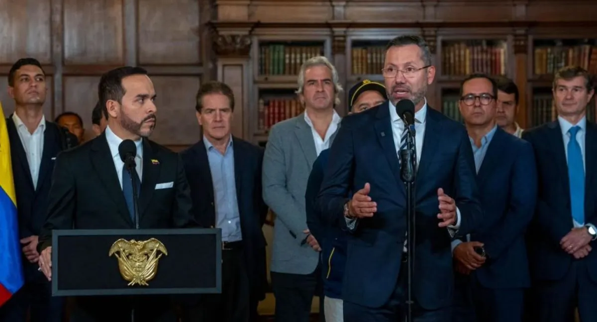 ¿A qué fue el ministro de Vivienda a Santa Marta? ¿A qué fue el ministro de Vivienda a Santa Marta? Este sería el gran 'secreto'