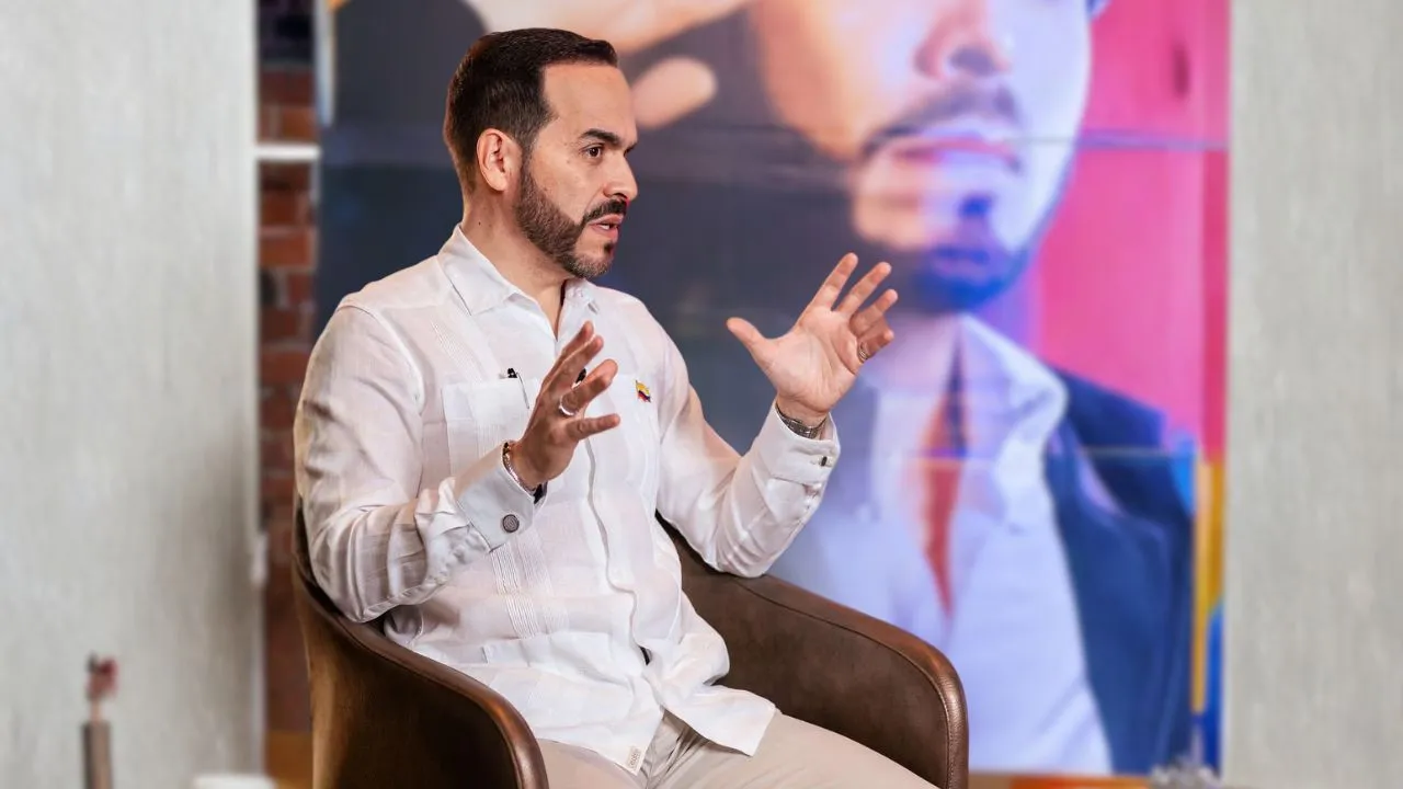 Abelardo de la Espriella hablando Abelardo de la Espriella hablando