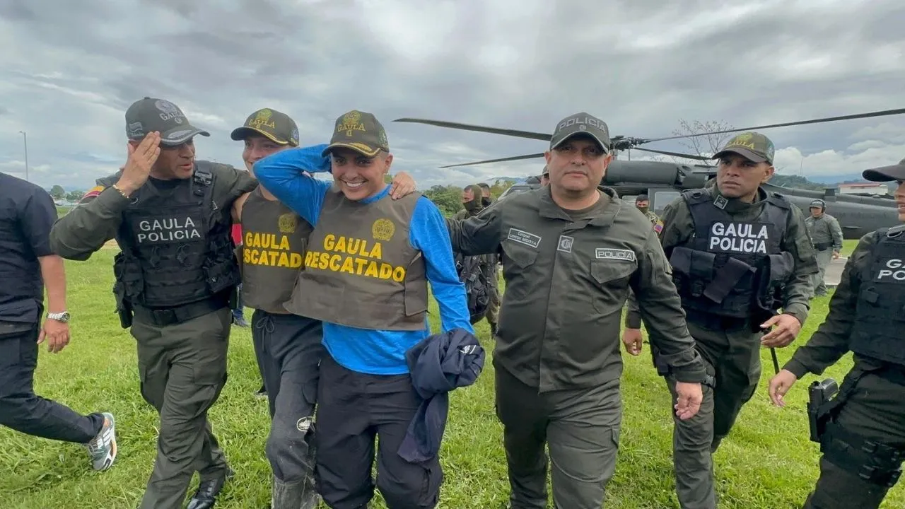 Así fue la liberación de Miguel Ayala, hijo de Giovanny Ayala, tras 15 días en cautiverio: hay un capturado Así fue la liberación de Miguel Ayala, hijo de Giovanny Ayala, tras 15 días en cautiverio: hay un capturado