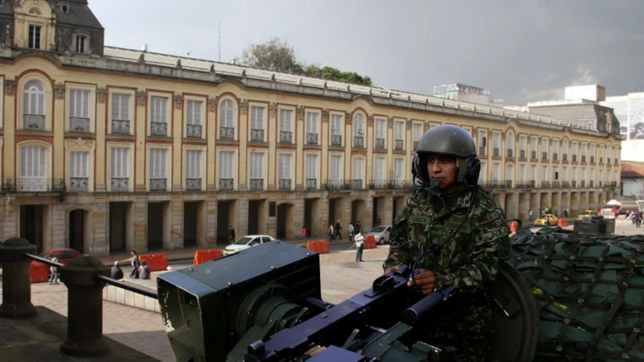 Autoridades de Bogotá deberán definir, en cabildo abierto, si se militariza la ciudad ¿Militarización de Bogotá? Registraduría avaló firmas para cabildo abierto