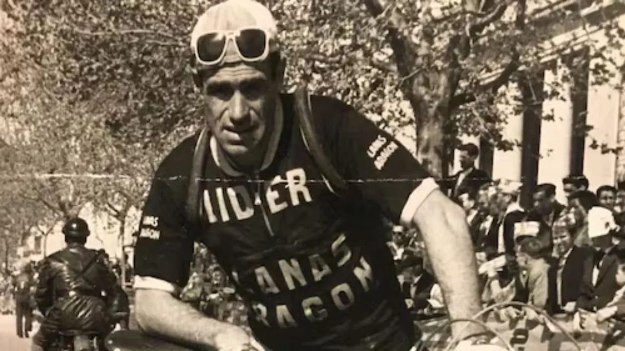 Bernardo Ruiz, primer español en subir al podio del Tour de Francia en 1952 Imagen principal