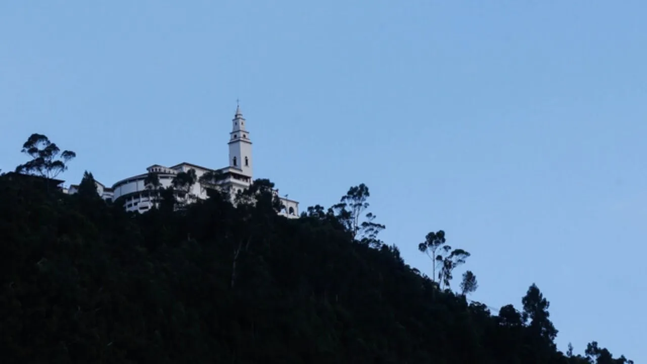 Bogotá 488 años | ¿Es Monserrate un volcán? El secreto geológico que Bogotá ocultó Bogotá 488 años | ¿Es Monserrate un volcán? El secreto oculto del 'gigante' que vigila a Bogotá