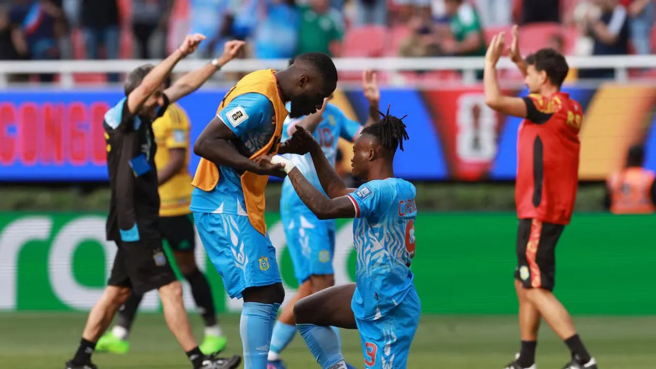 Brian Cipenga Video | Sorpresa en el Mundial: Cipenga silenció a Inglaterra y puso a festejar a RD Congo