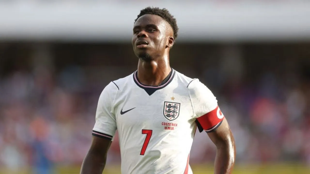 Bukayo Saka Inglaterra golea a Francia de manera grosera: golazo de Saka, ¿con pases de Francia?