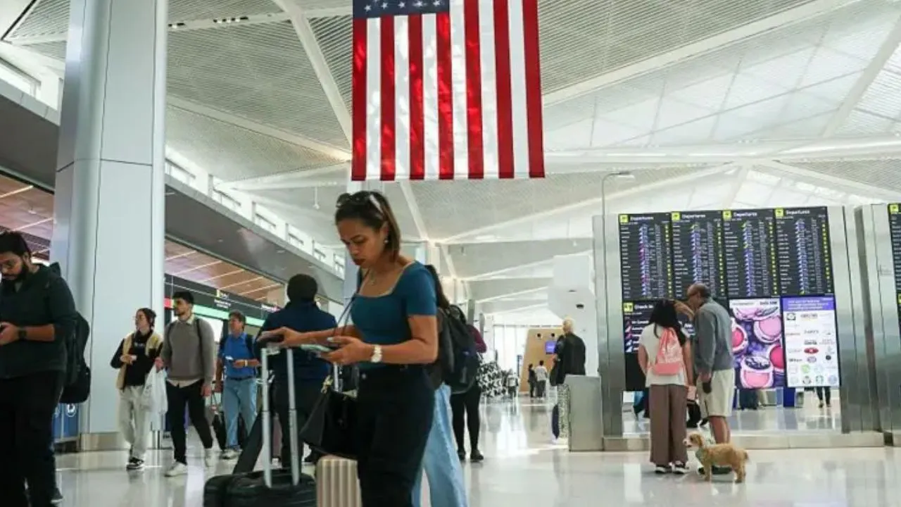 Cambios migratorios en EE. UU. ponen en riesgo a miles de colombianos Nueva ofensiva migratoria de Trump contra colombianos: a esto se expone