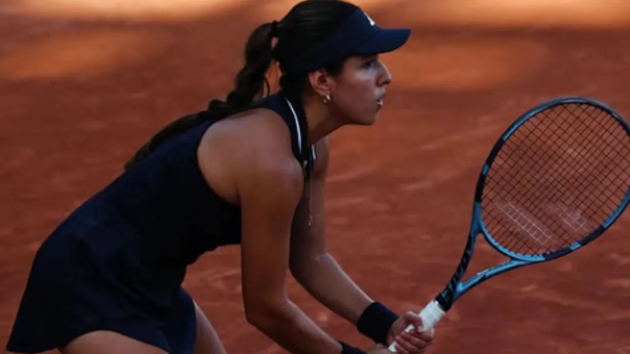 Camila Osorio enfrentará a una de las tenistas más polémicas de la WTA en París. Camila Osorio y la batalla mental que le espera en Roland Garros con su próxima rival