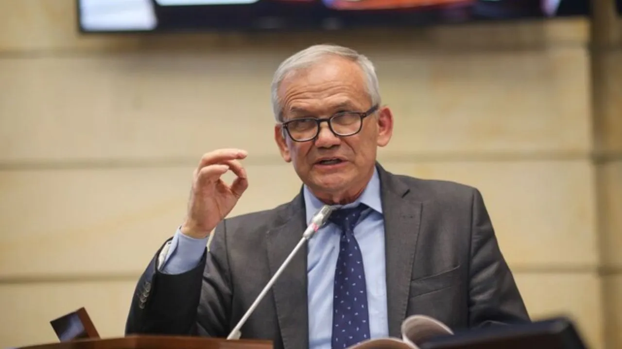 Carlos Ramón González, señalado en la investigación de la UNGRD. ¿Qué papel jugó Carlos Ramón González en las irregularidades del Caso UNGRD?