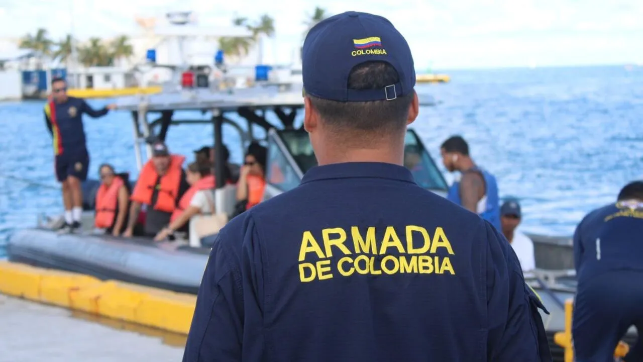 Confusión en altamar: Armada habría atacado la embarcación donde viajaba una alcaldesa Imagen principal