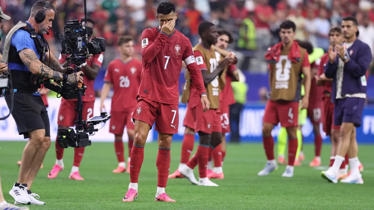 Cristiano Ronaldo Todos con Cristiano Ronaldo: las lágrimas del eterno ‘7’ al despedirse del Mundial 2026