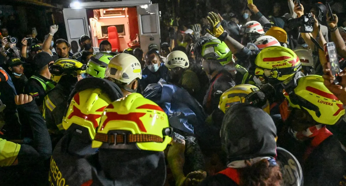 Daniela Largo sobrevivió 36 horas bajo los escombros: así fue su rescate en Pereira. Rescate de Daniela Largo tras 36 horas bajo escombros: el testimonio de supervivencia tras el sismo