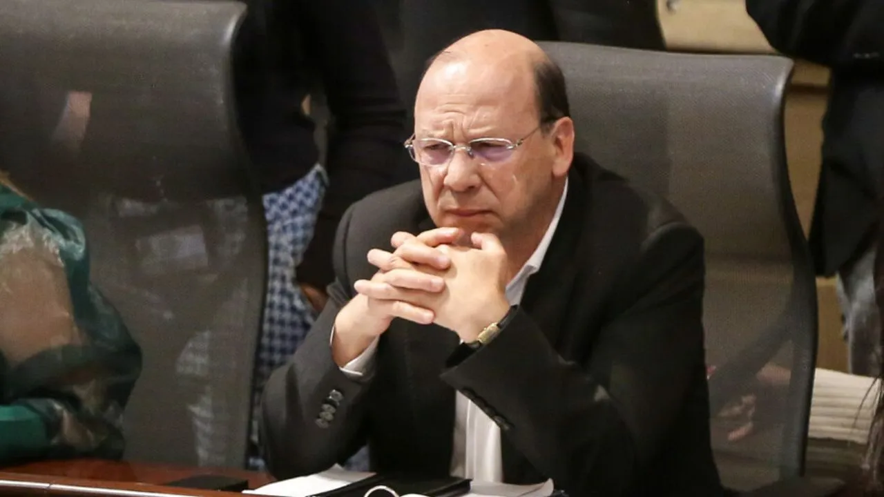 El gobierno retrocede y mantiene gratuito el uso de Bre-B y otras plataformas El gobierno retrocede y mantiene gratuito el uso de Bre-B y otras plataformas