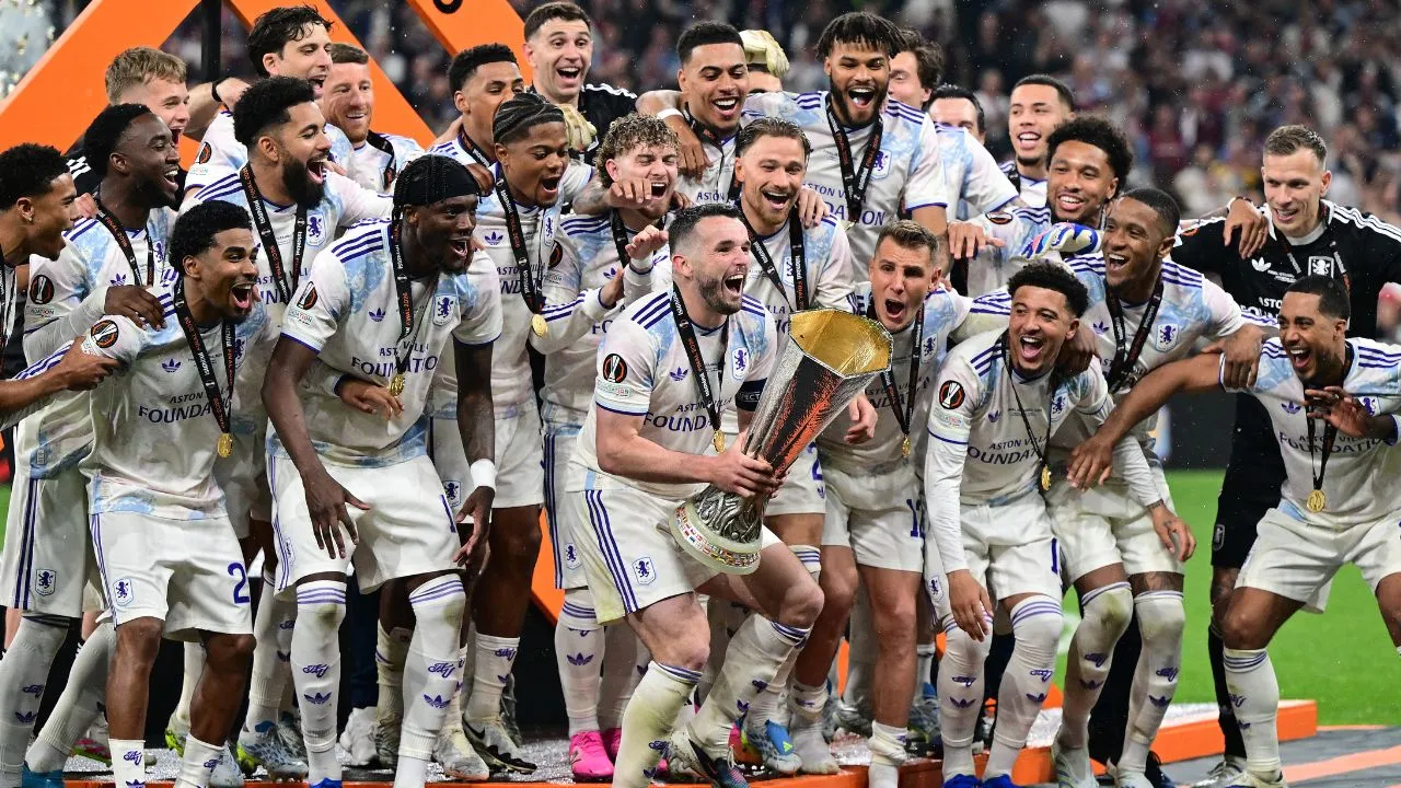 Dibu Martínez Báilalo, Dibu: Aston Villa se proclamó campeón de la Europa League