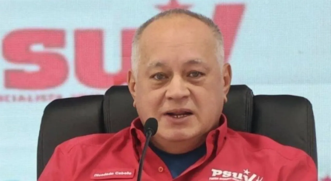 Con machete en mano, Diosdado Cabello lanza advertencia a Trump