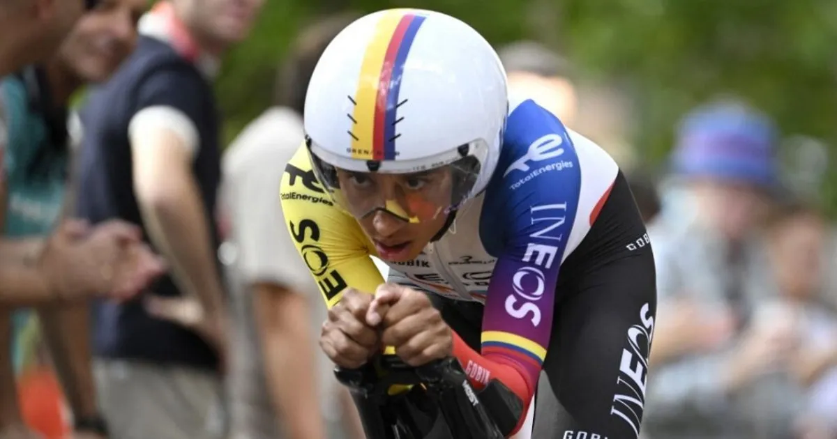 Egan Bernal Egan no rindió en la contrarreloj del Giro de Italia y sus diferencias siguieron en rojo