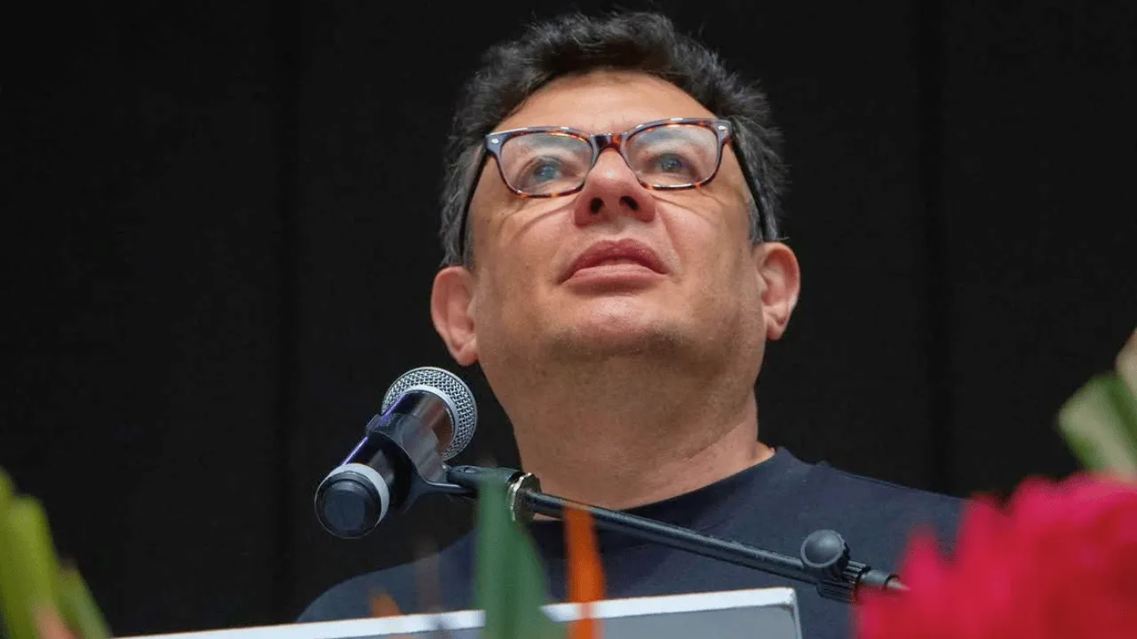 El Estado le pedirá perdón a Hollman Morris antes de que Petro se vaya. La razón por la que el presidente Petro cierra su mandato pidiéndole perdón a Hollman Morris