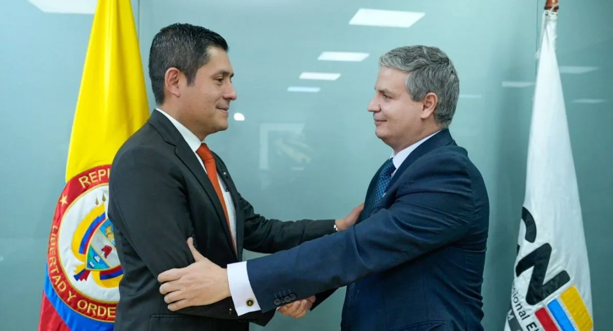 Elegida la mesa directiva del cne Nuevo presidente del CNE: así quedó la mesa directiva para el primer año