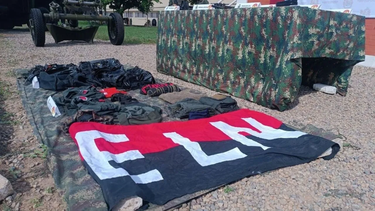 ELN anuncia cese al fuego por elecciones presidenciales. ELN anuncia cese al fuego unilateral por elecciones presidenciales en Colombia
