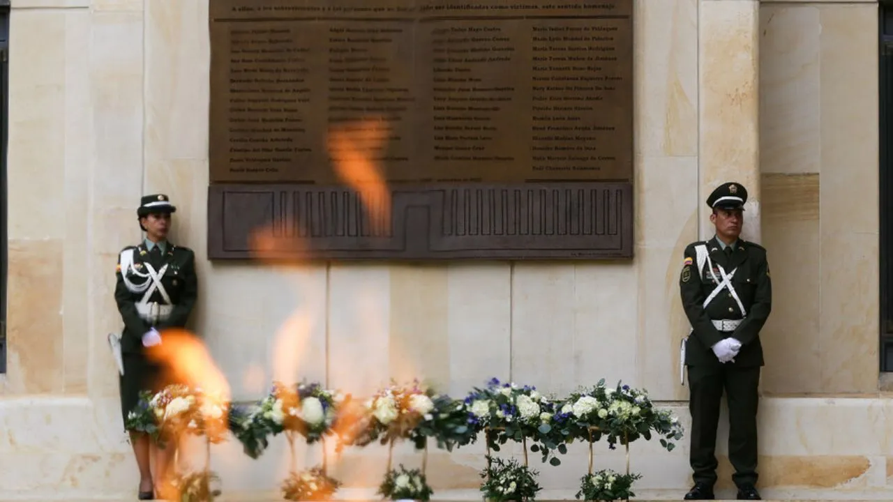 Entrevista a Alfonso Gómez Méndez sobre la toma del Palacio de Justicia “Desaparecieron a la cúpula de la rama judicial”: Alfonso Gómez Méndez