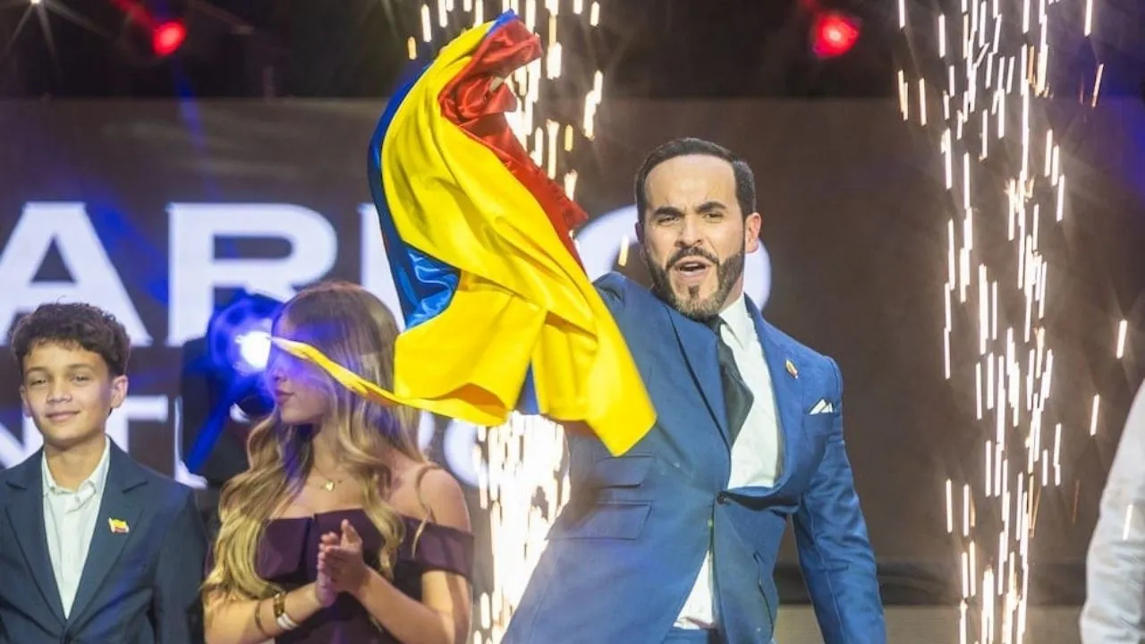 Exmagistrados respaldan a Abelardo de la Espriella por polémica de doble nacionalidad. ¿Puede o no puede De la Espriella ser presidente por su doble nacionalidad?: habló su defensa
