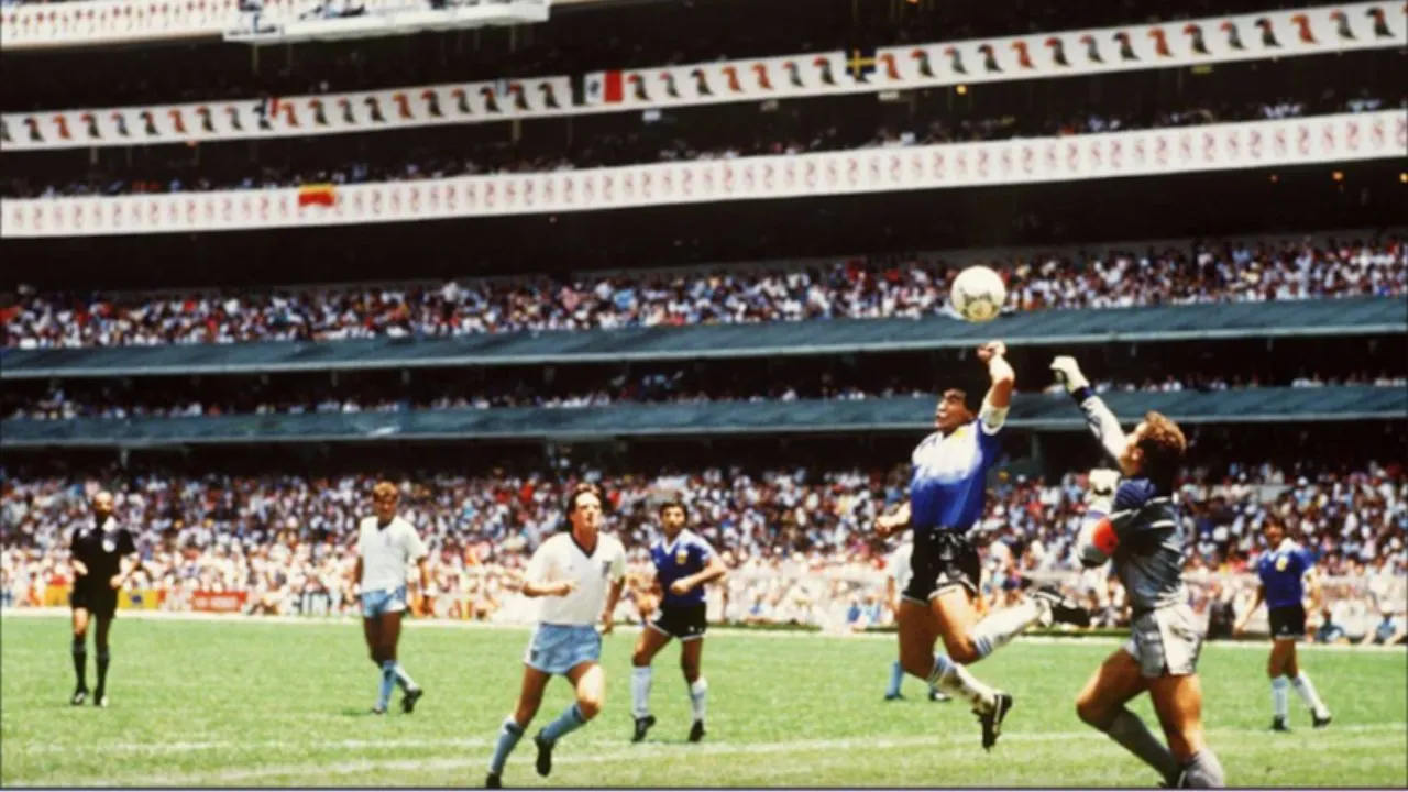 Exposición de Maradona en Bogotá: así será la experiencia inmersiva Maradona revive en Bogotá: la experiencia inmersiva que despierta la fiebre por el delantero