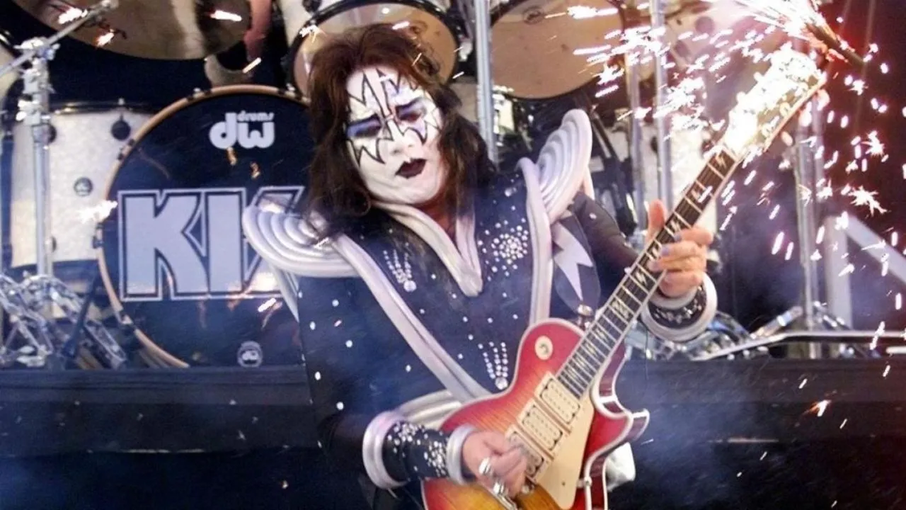 Ace Frehley, guitarrista y fundador de Kiss, falleció a los 74 años