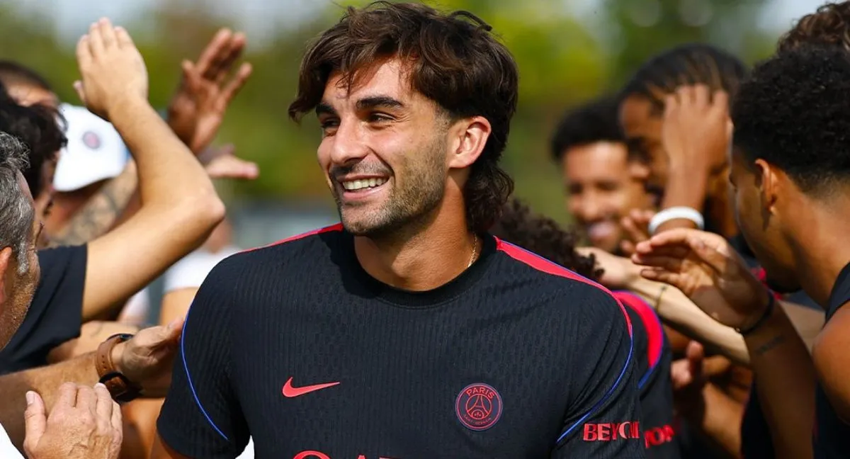 Ferrán Torres Ferrán, héroe de España en el Mundial, le dio la espalda a su país y se fue al PSG