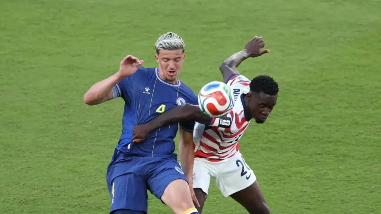 Folarin Balogun ¿Trump manda en la FIFA? Llamada del presidente de EE. UU. y anularon roja a Balogun