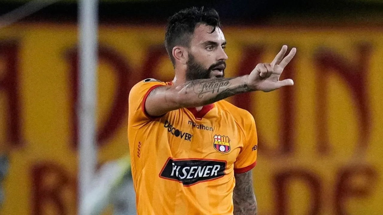 Fútbol ecuatoriano de luto por la muerte de Mario Pineida Tragedia fuera de la cancha: asesinan a Mario Pineida jugador del Barcelona SC