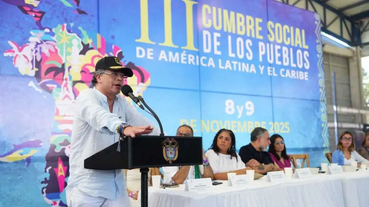 Petro advierte a Donald Trump tras ataques en el Caribe: “No despierten al jaguar” Petro advierte a Donald Trump tras ataques en el Caribe: “No despierten al jaguar”