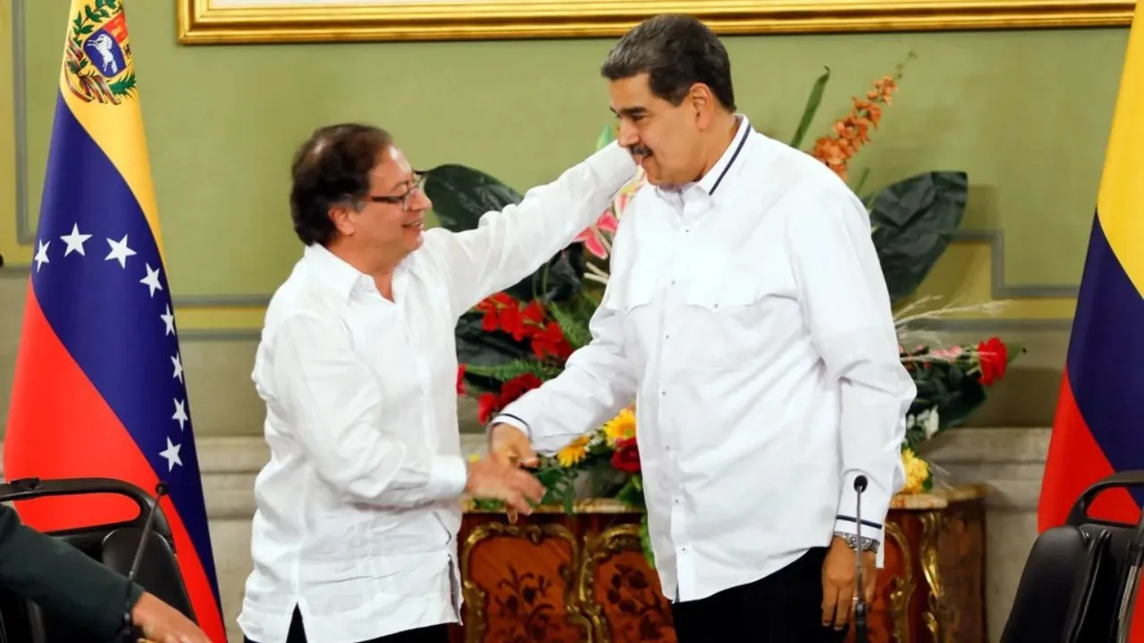 Gustavo Petro y Nicolás Maduro.