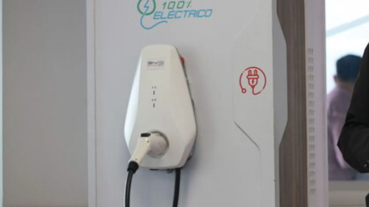 ¿Hay suficientes cargadores para satisfacer el boom de carros eléctricos en Colombia? ¿Hay suficientes cargadores para satisfacer el boom de carros eléctricos en Colombia? Expertos dicen