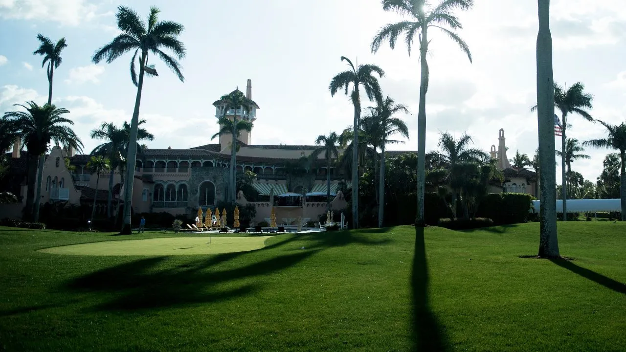 Hombre intentó entrar a la casa de Trump y murió Un hombre falleció tras irrumpir en la residencia de Trump en Florida