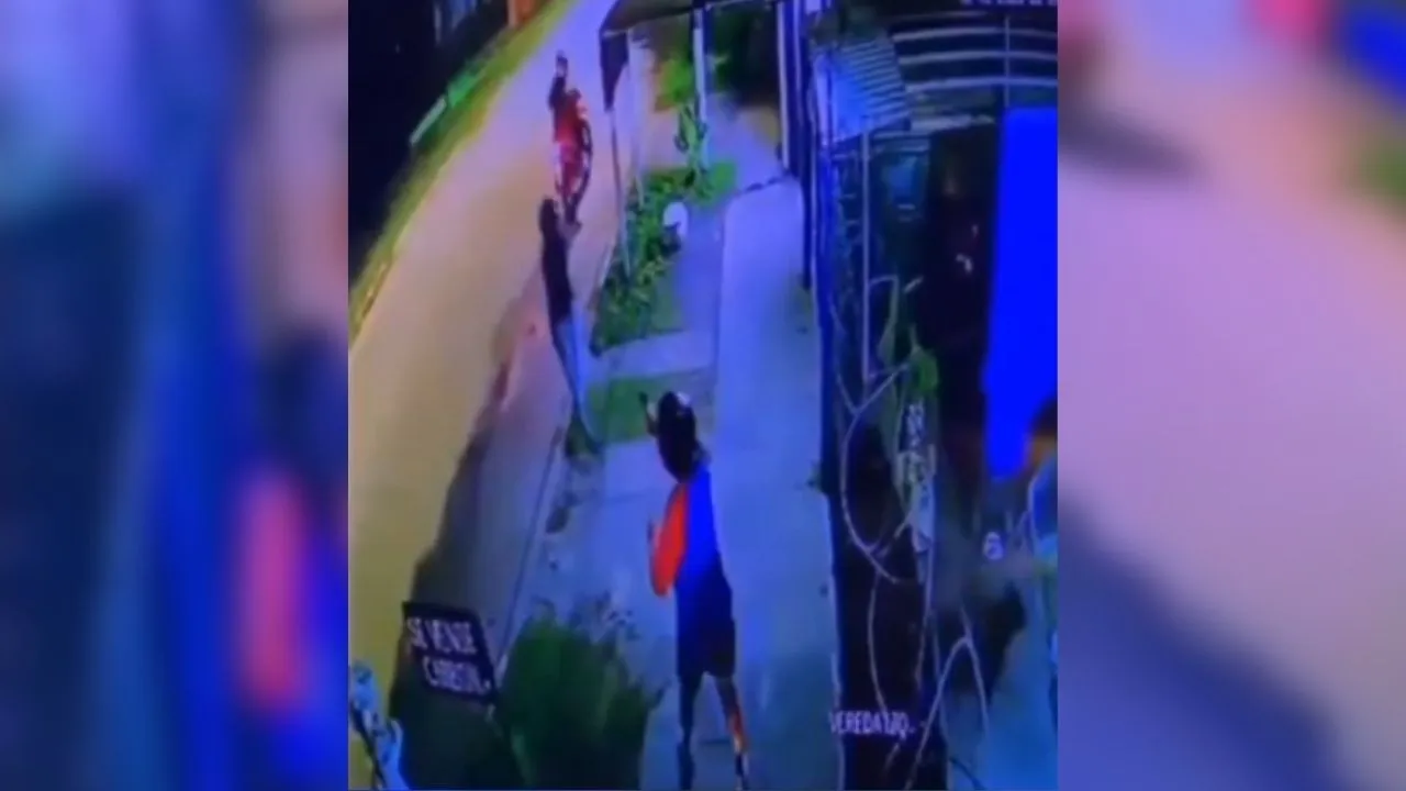 Hombre le rapó arma a ladrón y se defendió de robo: maleantes no se salieron con la suya Hombre le rapó arma a ladrón y se defendió de robo: maleantes no se salieron con la suya