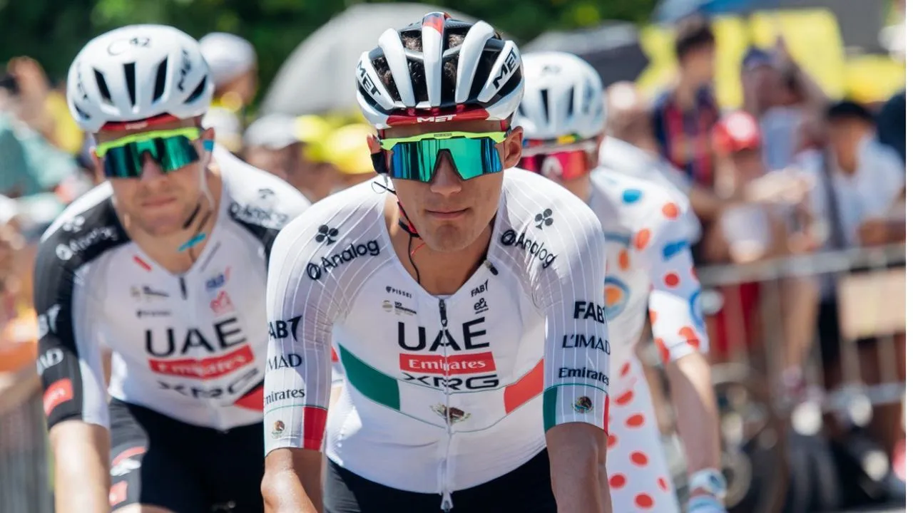 Issac del Toro Viva, México querido: Isaac del Toro se llevó la etapa 2 del Tour en primer duelo Vingegaard-Pogacar