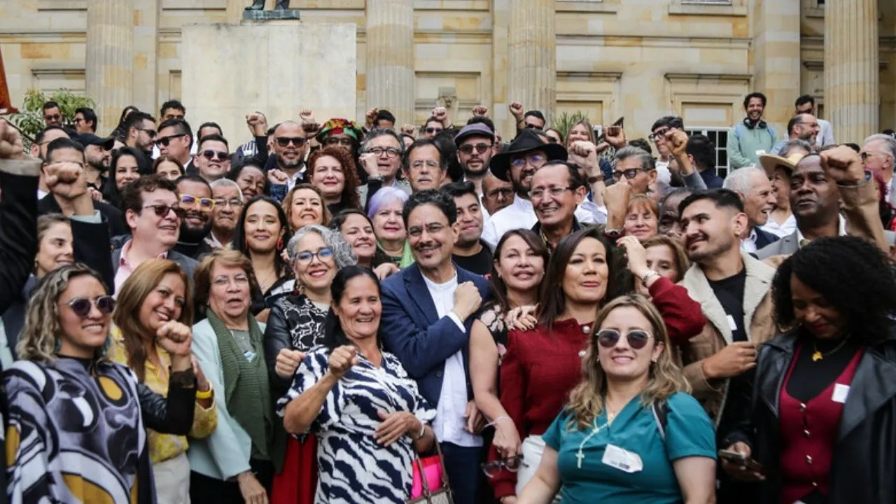 Las bases programáticas del Frente Amplio, según el Pacto Histórico Las bases programáticas del Frente Amplio, según el Pacto Histórico