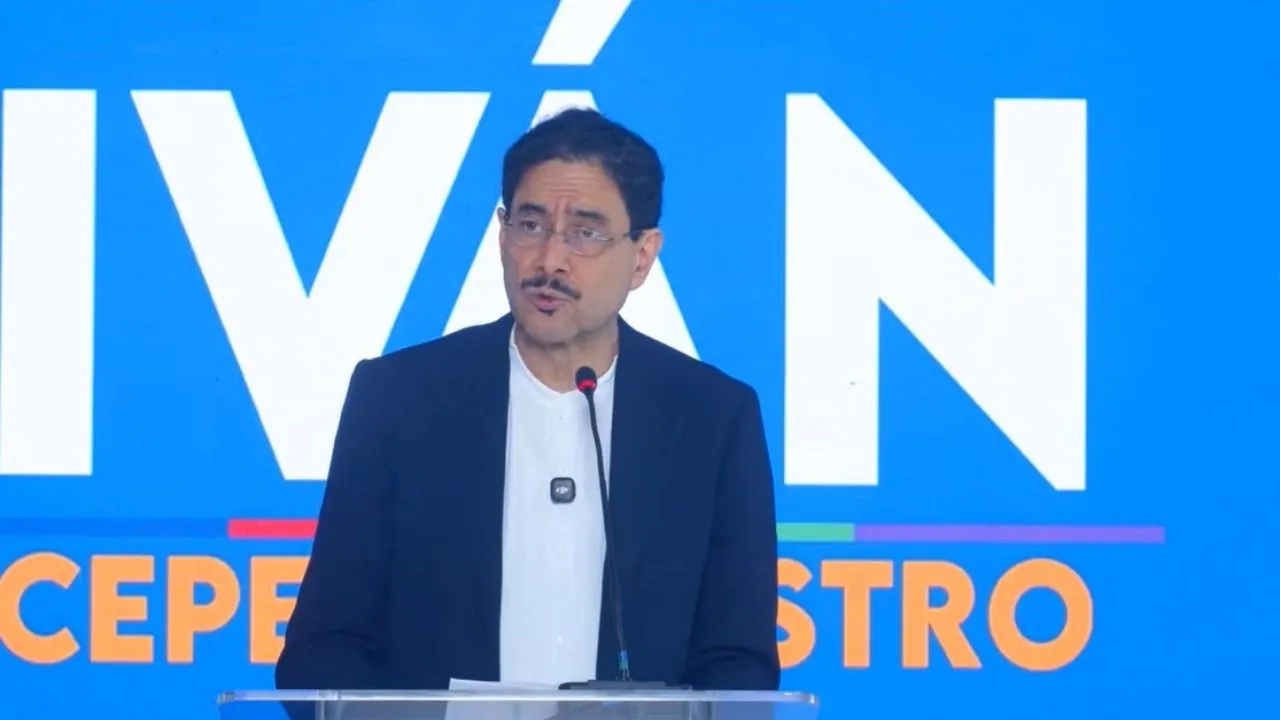 Iván Cepeda mantiene su postura de desobediencia civil. Iván Cepeda reafirma la desobediencia civil y confirma que no irá a la posesión de De la Espriella