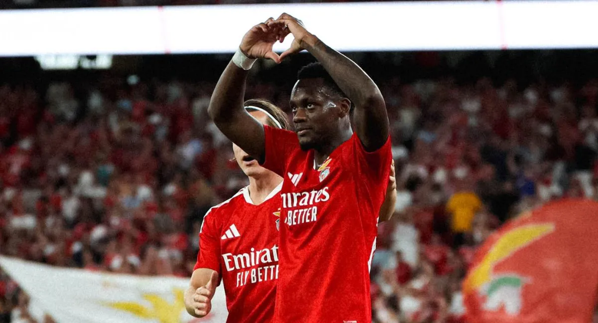 Jhon Durán No tardó ni un mes: así fue la primera pelea de Jhon Durán con sus compañeros en Benfica