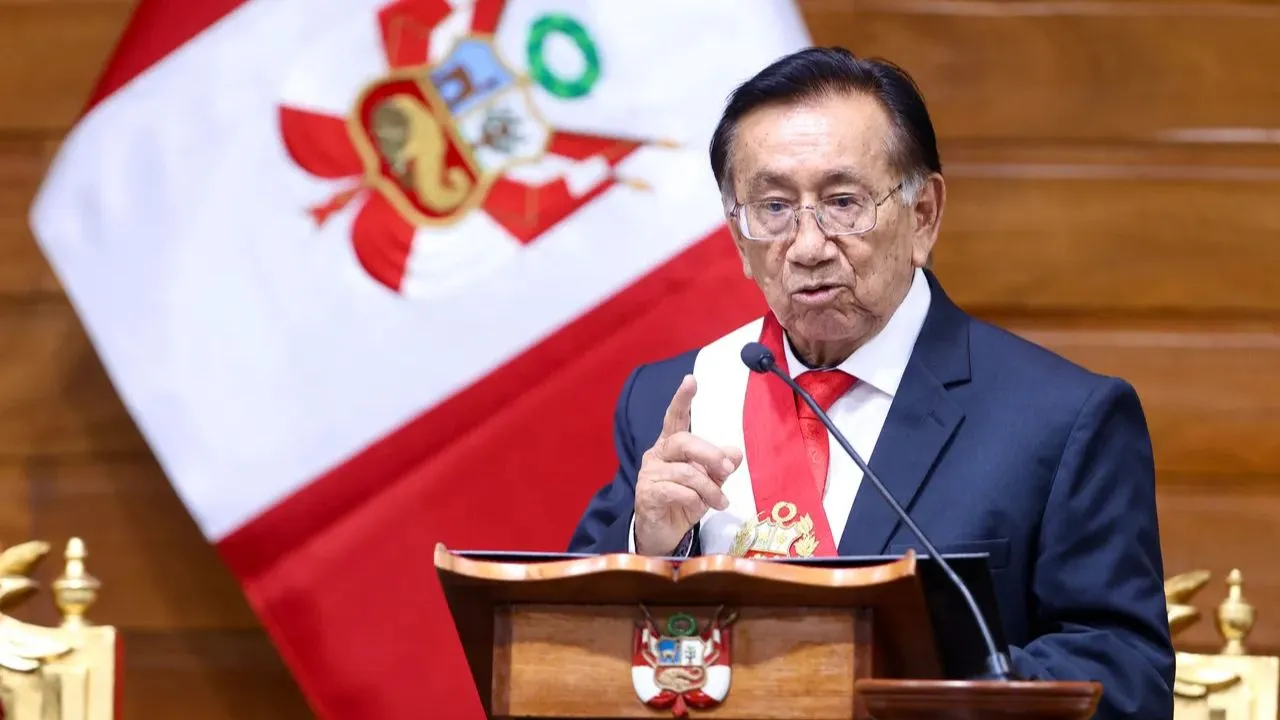 José María Balcázar asume la presidencia de Perú. Perfil | José María Balcázar: el veterano político que asume la presidencia interina de Perú