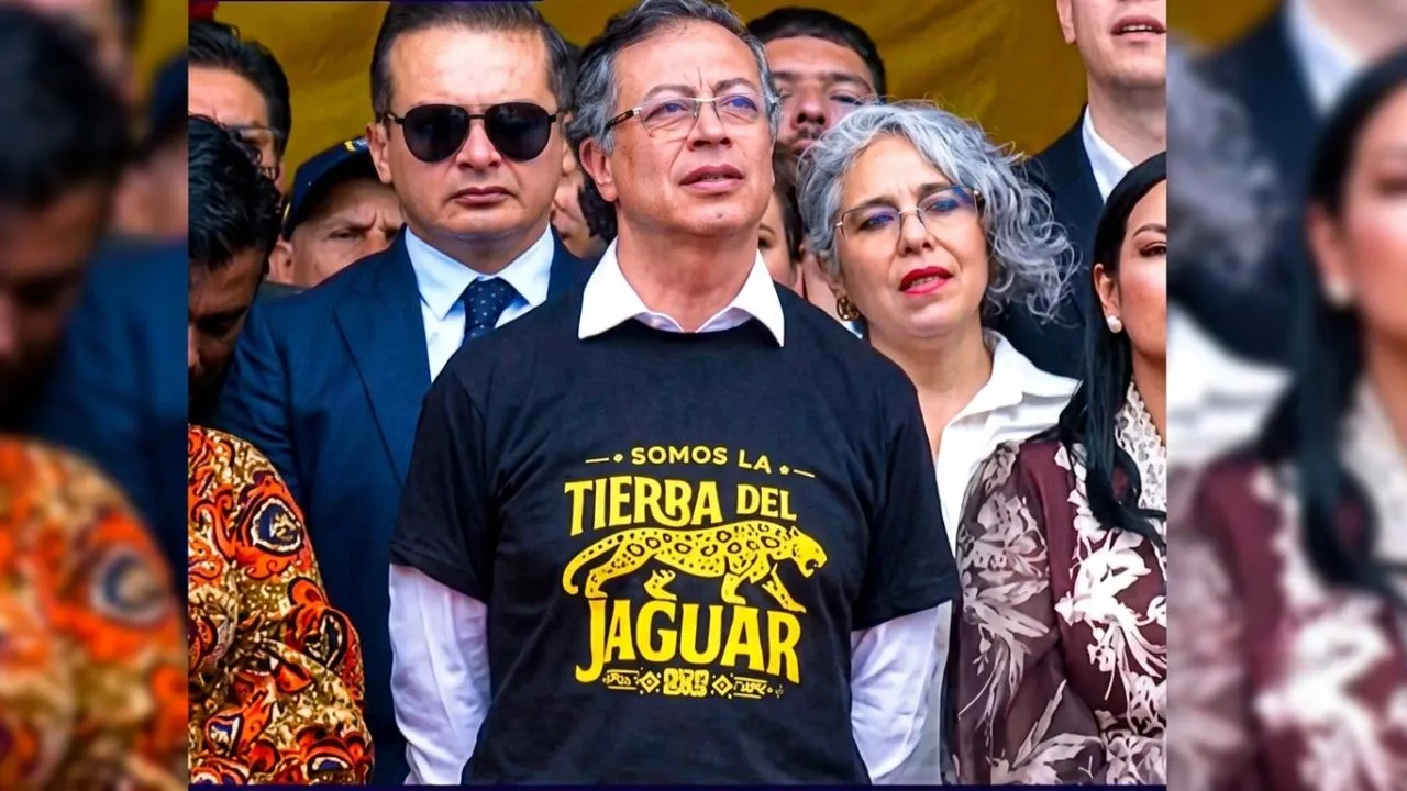 La camiseta que lució Gustavo Petro durante su discurso del 20 de julio llamó la atención. 'Somos la tierra del Jaguar': ¿la camiseta de Petro fue una indirecta para De la Espriella?