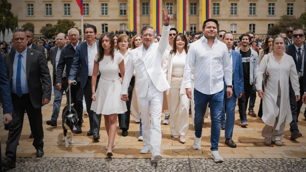 La carta de Antonella Petro a su papá y la canción que le dedicó. ‘Se fue el poeta y hasta el poema murió’: Antonella Petro le dedicó canción y emotiva carta a Petro