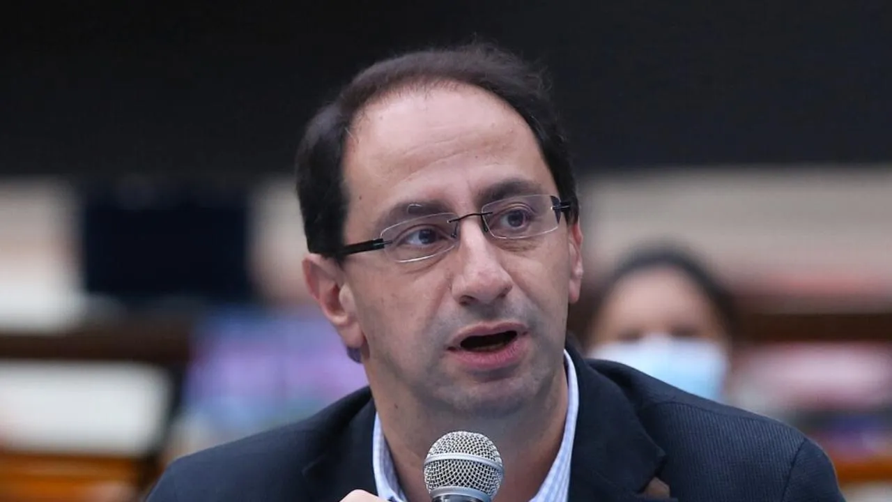 La claridad que hizo José Manuel Restrepo sobre el anuncio de De la Espriella sobre el BID ¿En qué se usará el aporte del BID que anunció De la Espriella? Vicepresidente resolvió dudas
