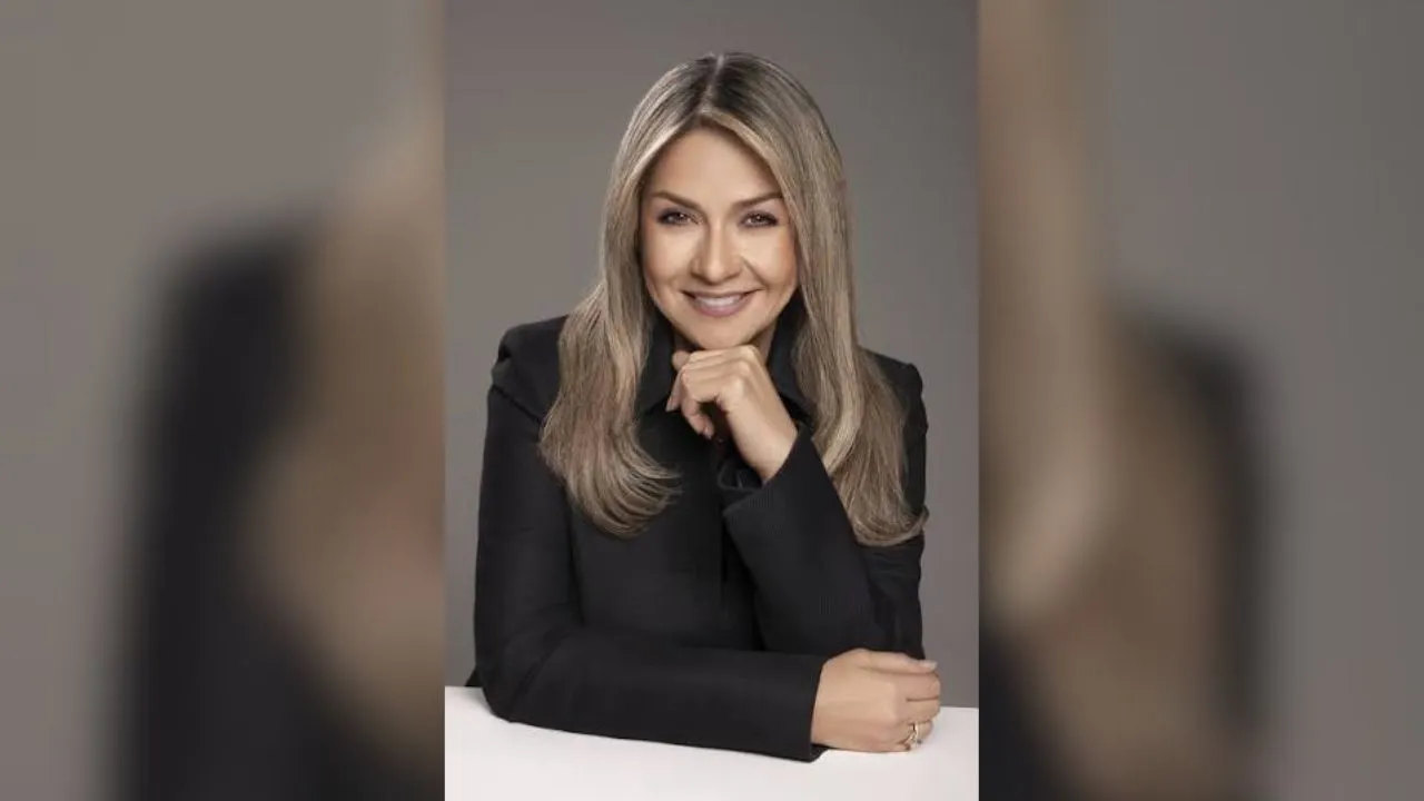 La periodista vuelve a Semana tras su paso por la política. Vicky Dávila regresa a Semana: este es el nuevo cargo que asumirá tras su paso por la política