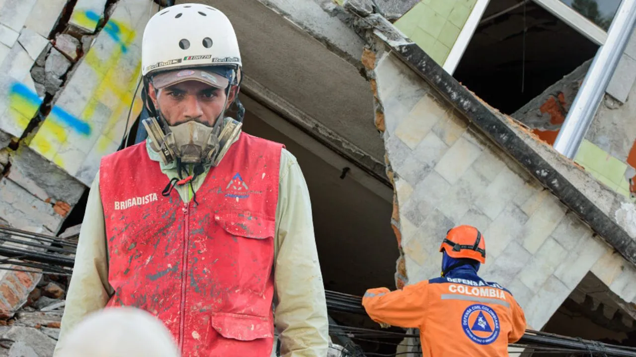 Las autoridades siguen adelantando labores de rescate en las ciudades más afectadas Temblor en Colombia: Asocapitales actualiza cifra de muertos y heridos la mañana de este martes