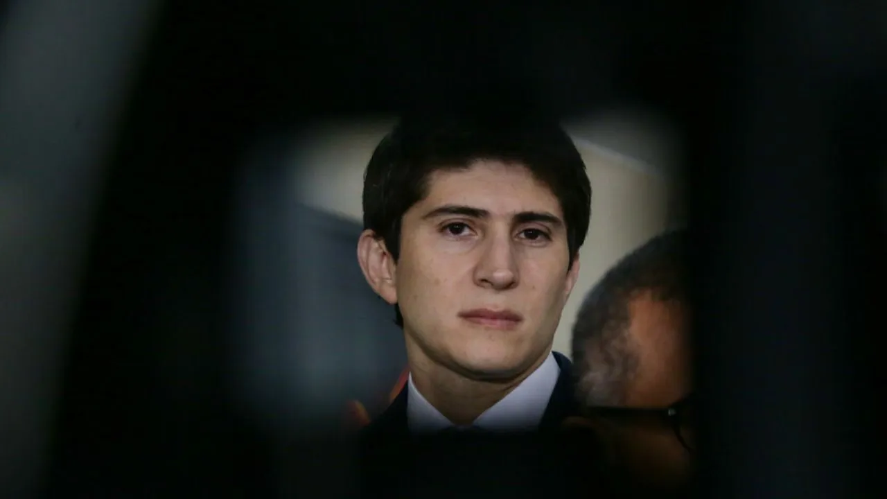 Manzur no se podrá posesionar como congresista desde su lugar de detención Congreso le respondió a Manzur: ¿se posesionará desde su lugar de reclusión?