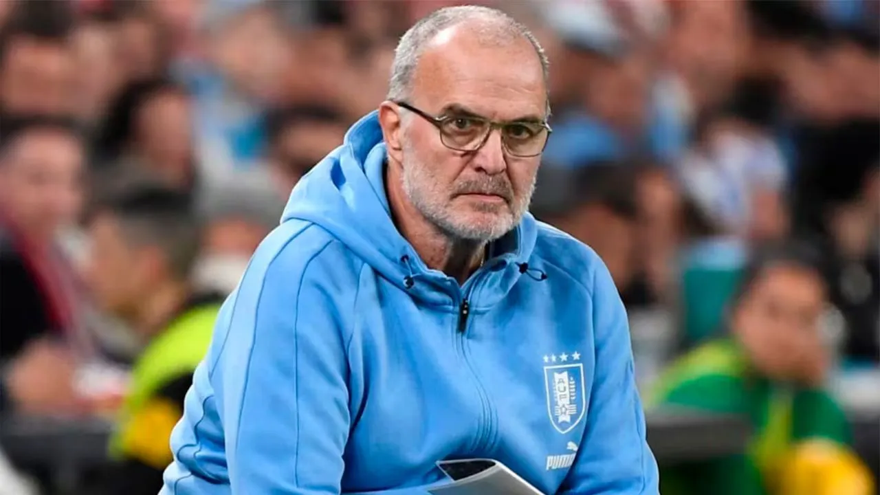 Marcelo Bielsa Mientras Colombia define el futuro de Lorenzo, Uruguay ya anunció a su nuevo entrenador